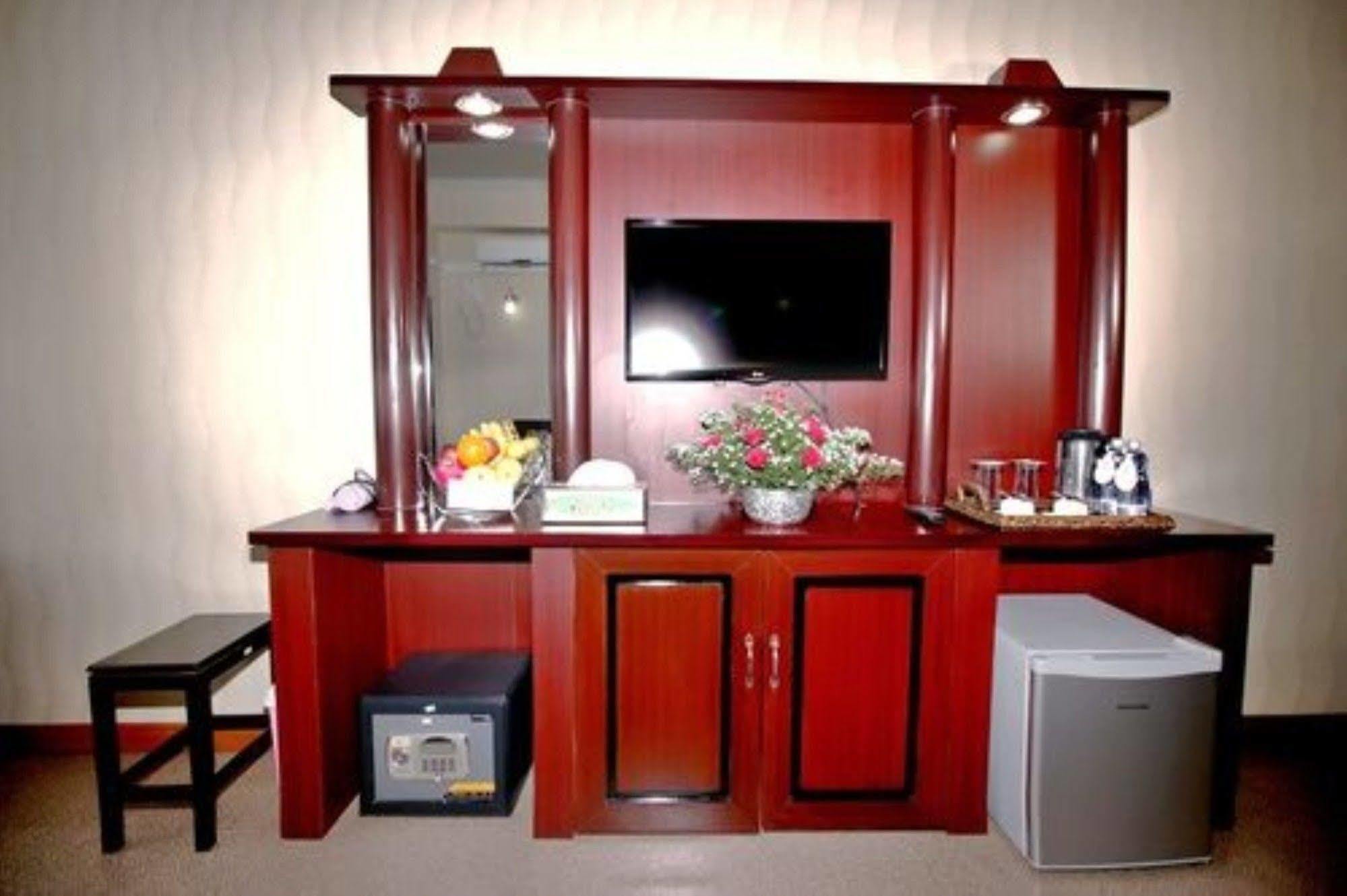 Diamond Crown Hotel Gyogon Luaran gambar