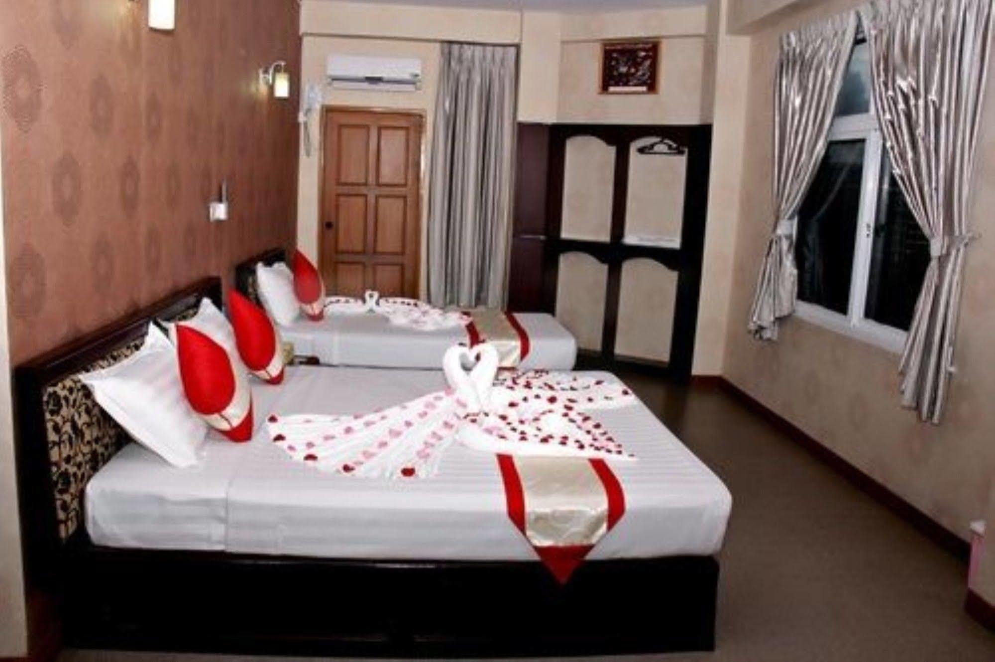 Diamond Crown Hotel Gyogon Luaran gambar
