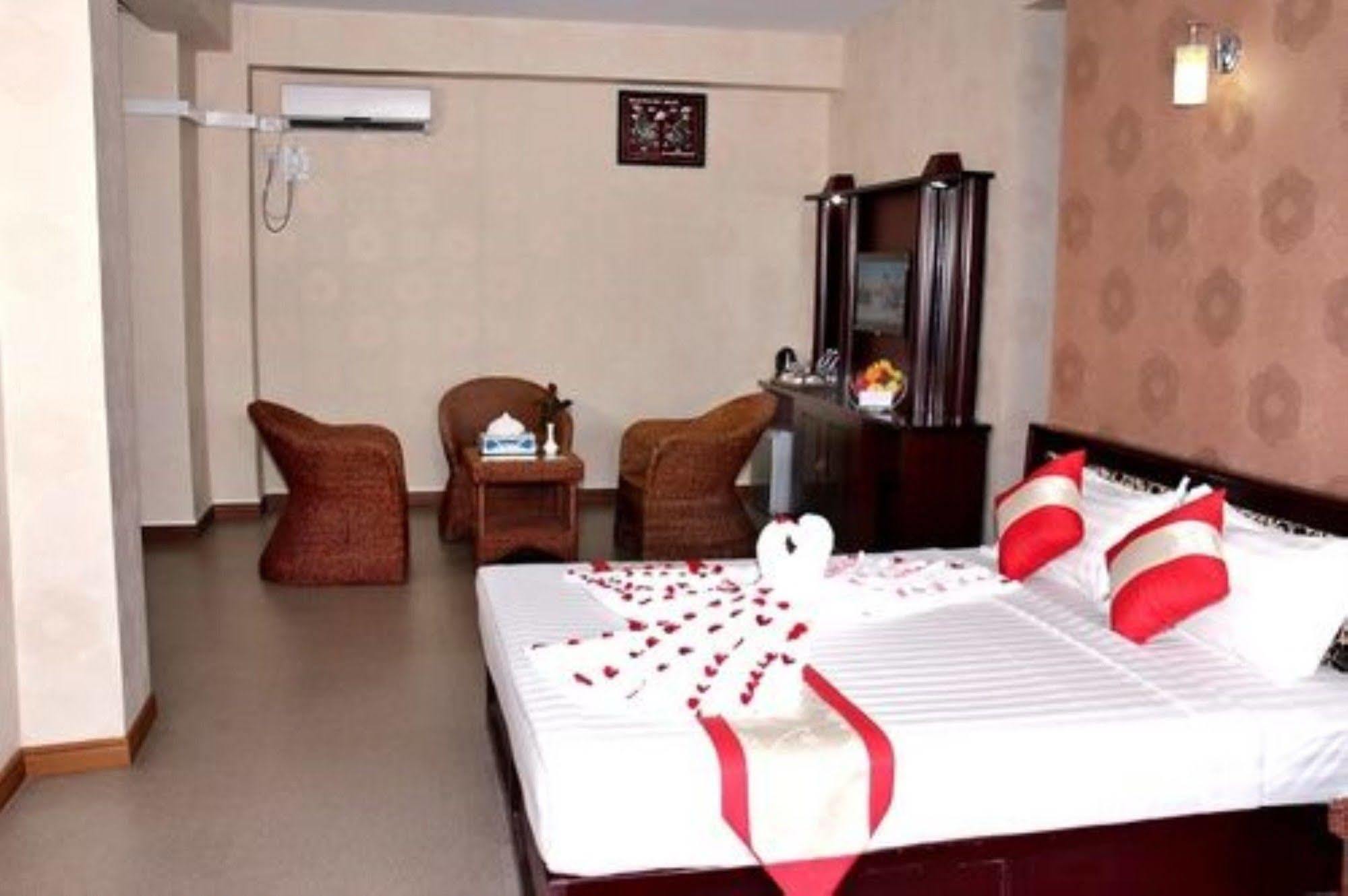 Diamond Crown Hotel Gyogon Luaran gambar