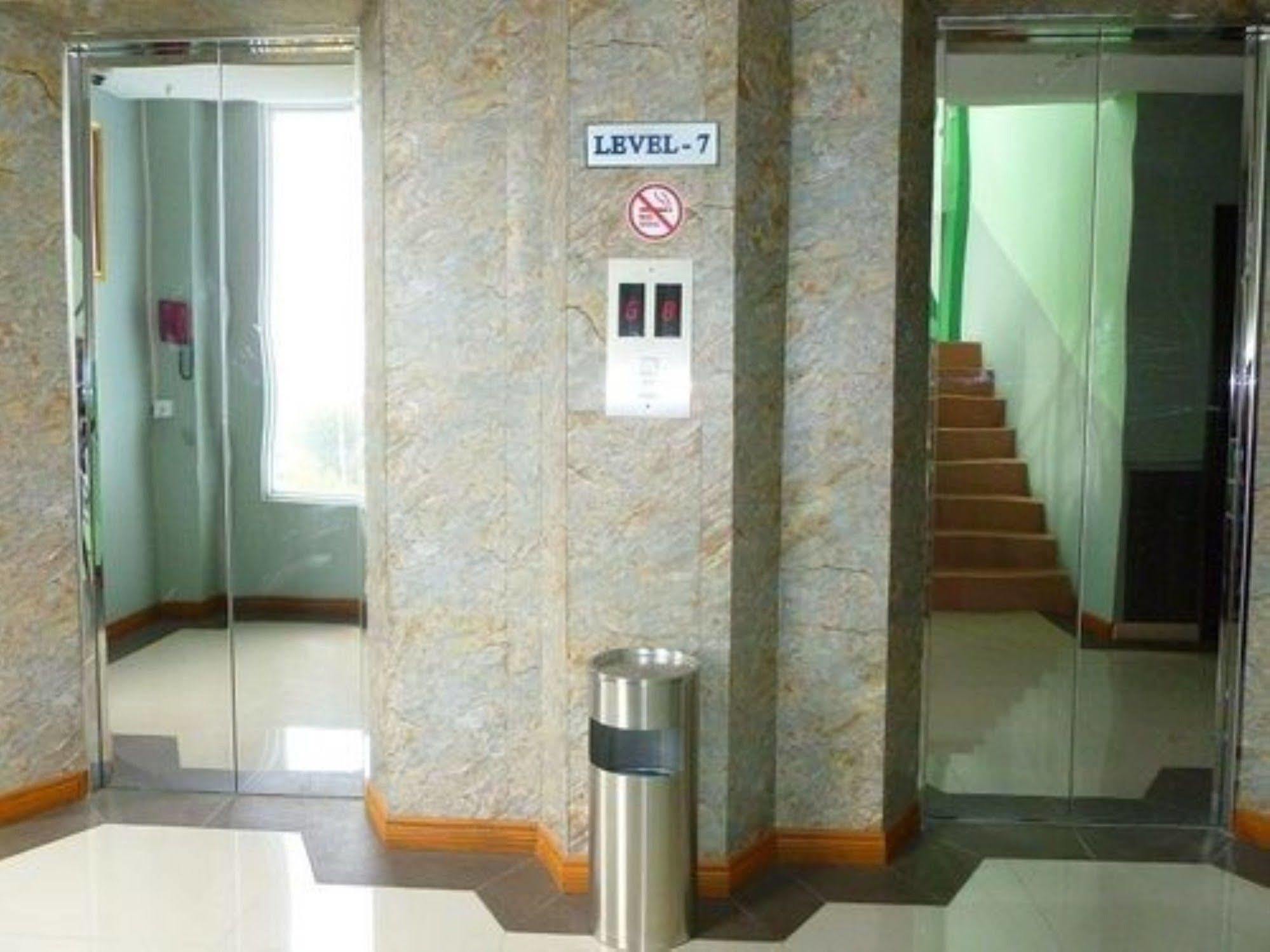 Diamond Crown Hotel Gyogon Luaran gambar