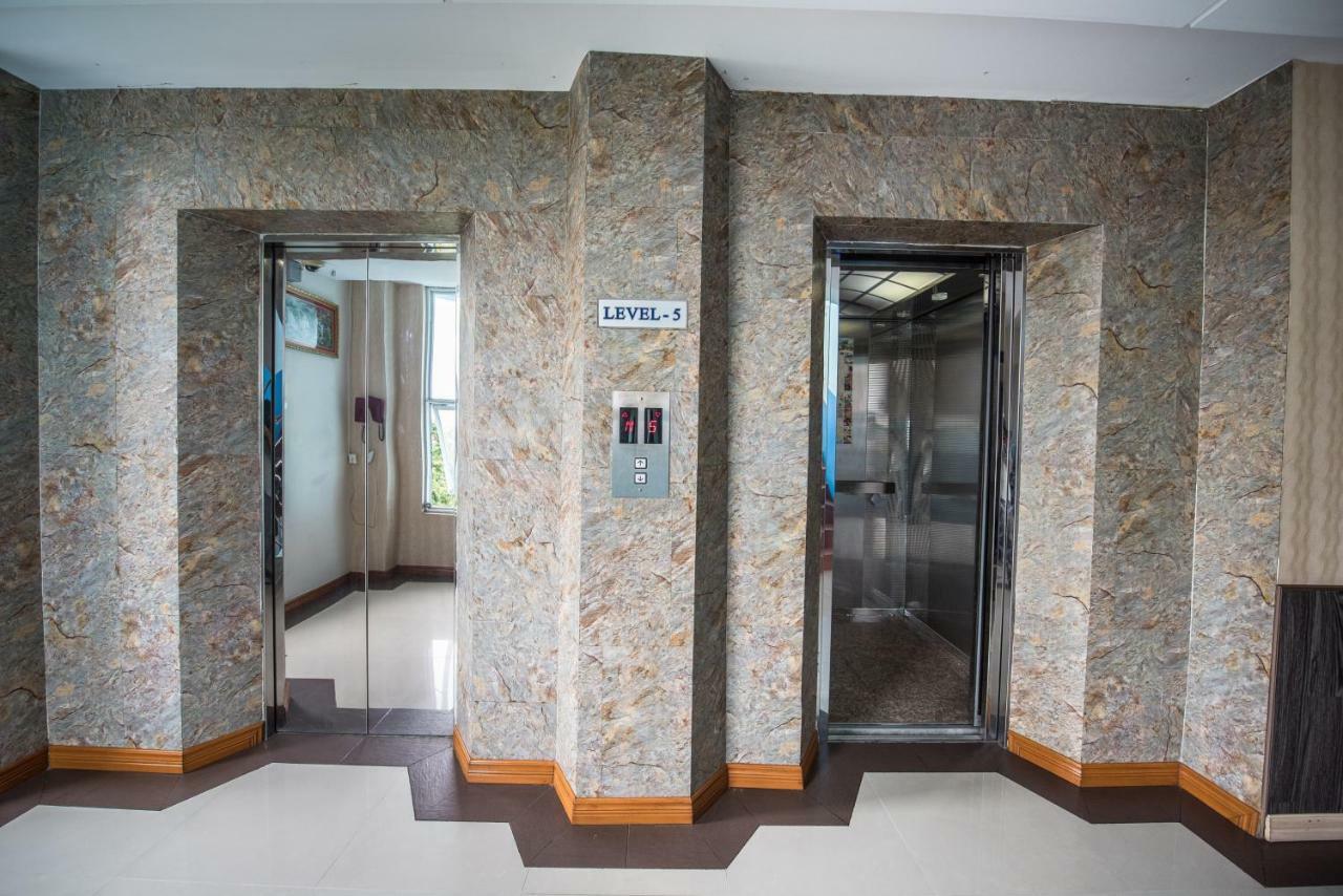 Diamond Crown Hotel Gyogon Luaran gambar